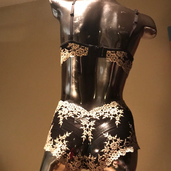 NWOT Wacoal Bra w/French Lace 36B (Display Item) - Picture 2 of 6
